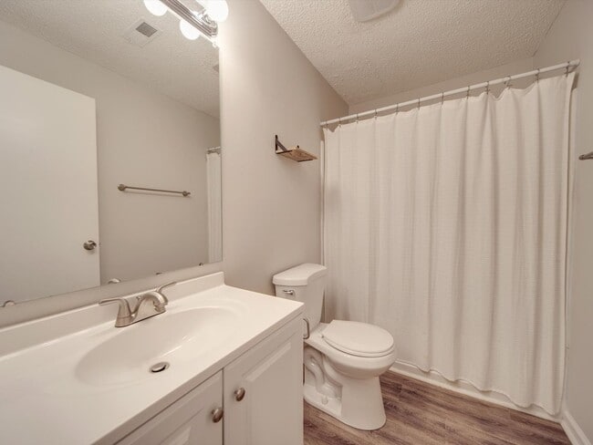 Building Photo - 1052 Churchill Downs Ct