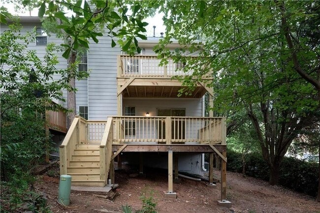 Building Photo - 1697 Cedar Bluff Way