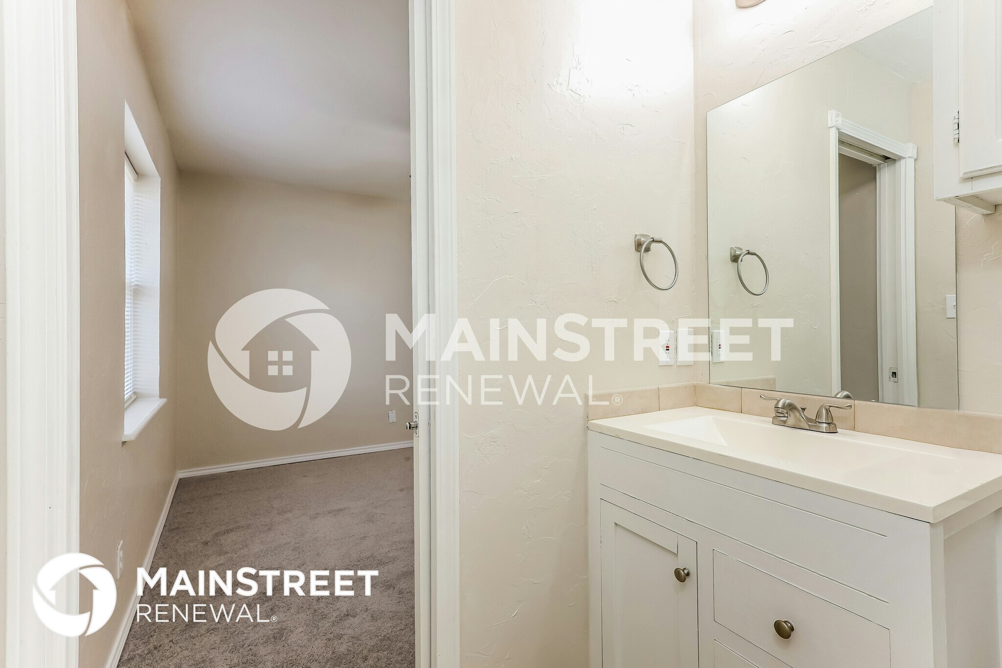 Building Photo - 908 N 5th St