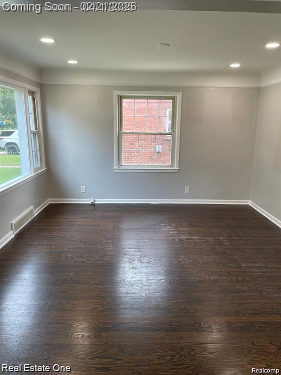 Building Photo - 6991 Colonial St