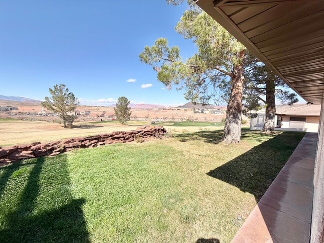 Building Photo - Short term rental available! 10-Month lease!!