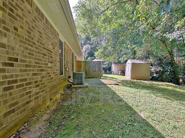 Building Photo - 150 Hill Chase Ct