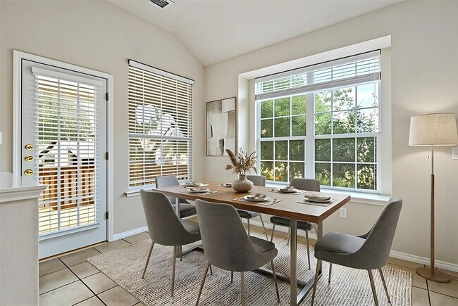 Building Photo - 207 Chesapeake Bay Ln S