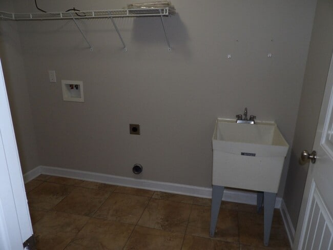 Building Photo - Legacy Drive, Enterprise, AL