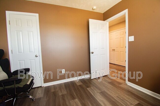 Building Photo - 4918 Yorkchester Dr