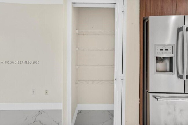 Building Photo - 11462 NW 48th Terrace