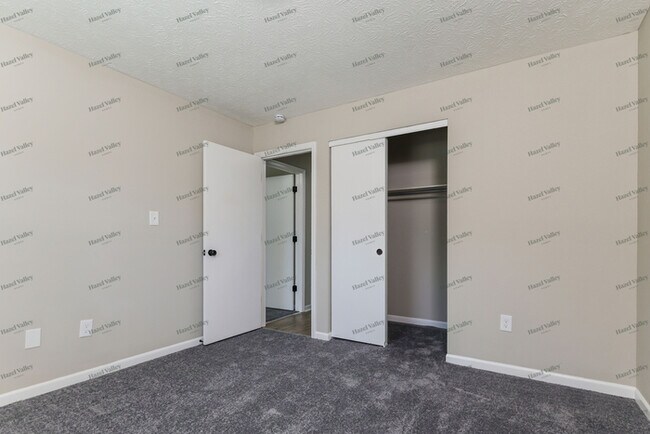 Building Photo - 1214 Nouvelle Dr
