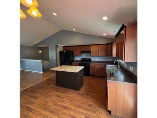 Building Photo - 3780 Timberlake Ct SE