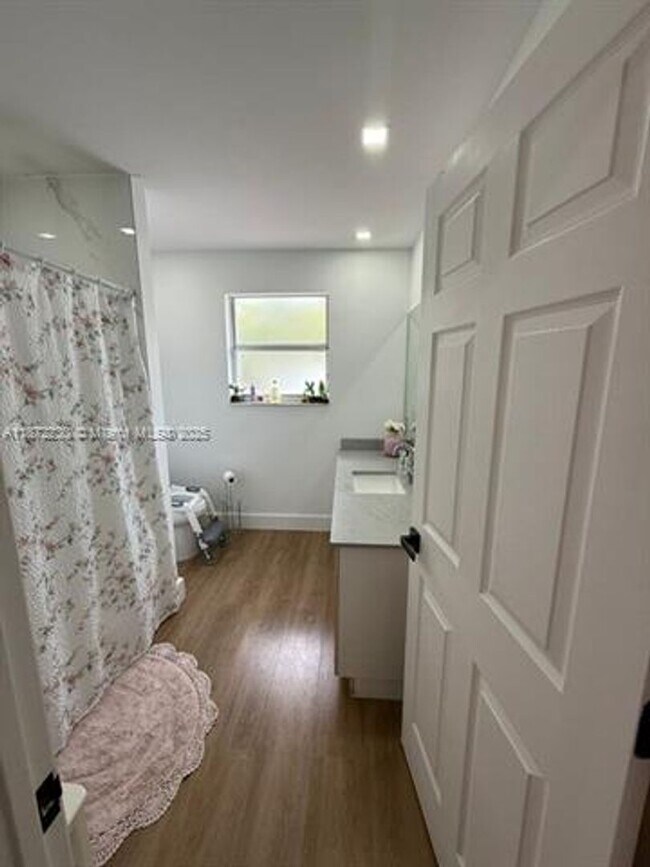 Building Photo - 6901 NW 112th Ave