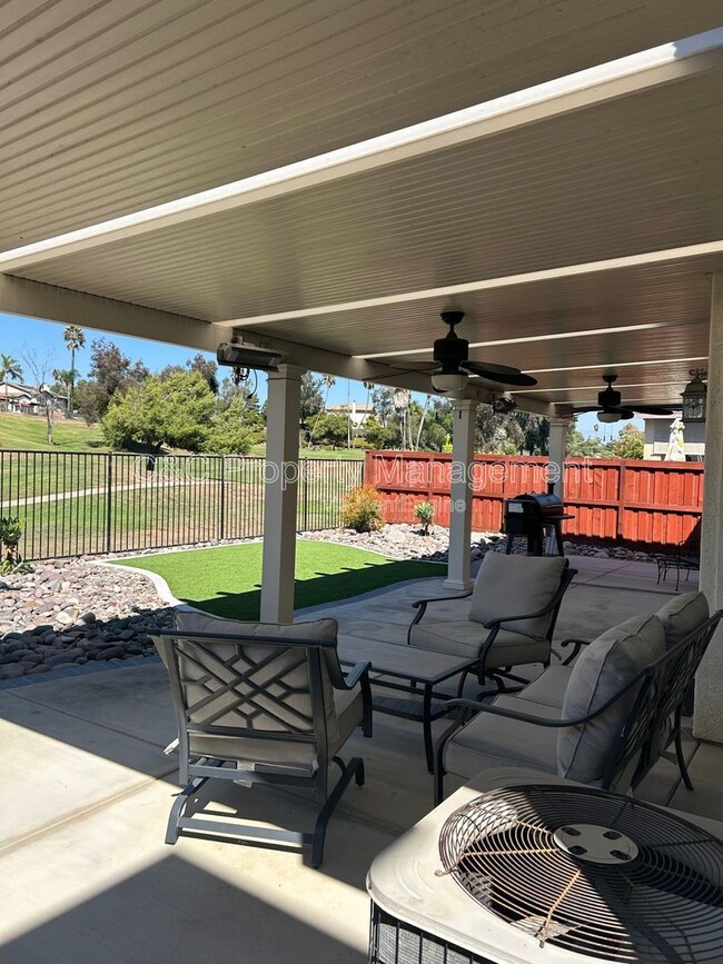 Building Photo - 30934 Crystalaire Dr