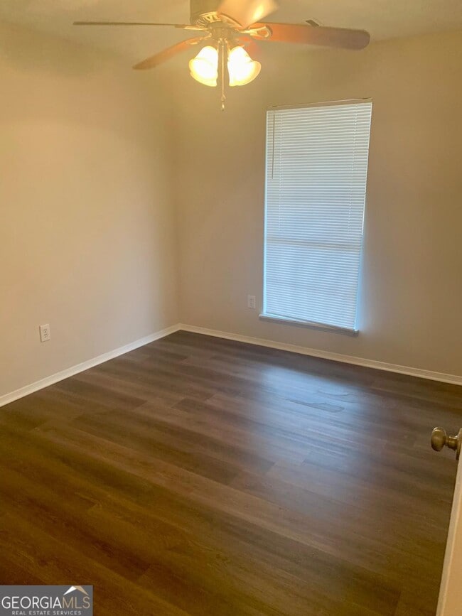 Building Photo - 5663 St Thomas Dr