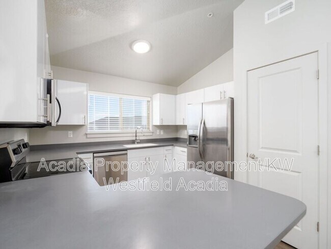 Building Photo - 1141 E 1320 S