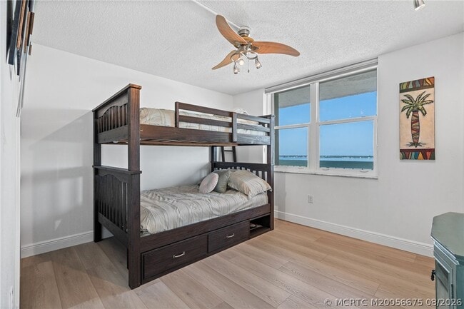 Building Photo - 9940 S Ocean Dr