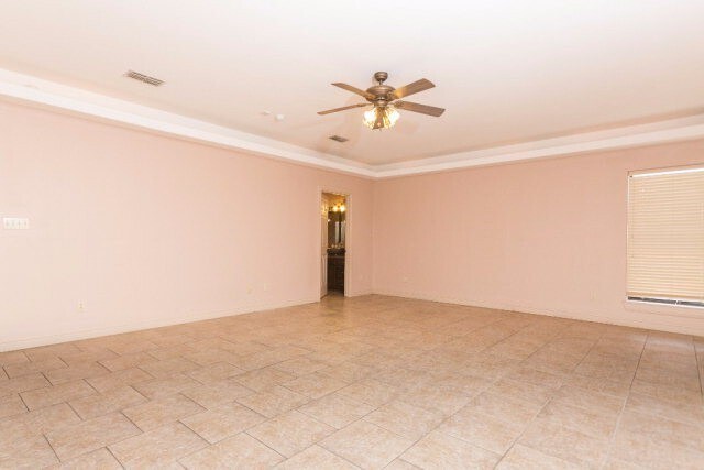 Building Photo - 4Bed/3.5Bath WITH A POOL Now available in Mcallen TX (Taylor and 495)