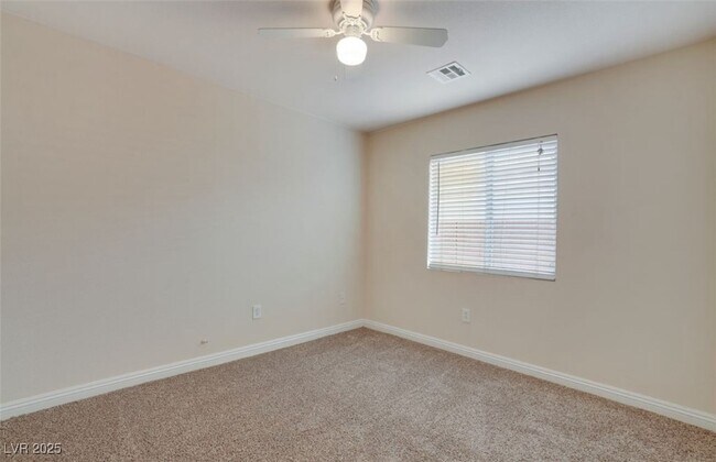 Building Photo - 1057 Appleblossom Time Ave
