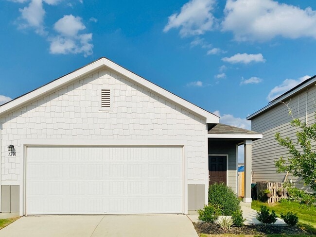 Primary Photo - Modern Comfort Meets Prime Location – New ...