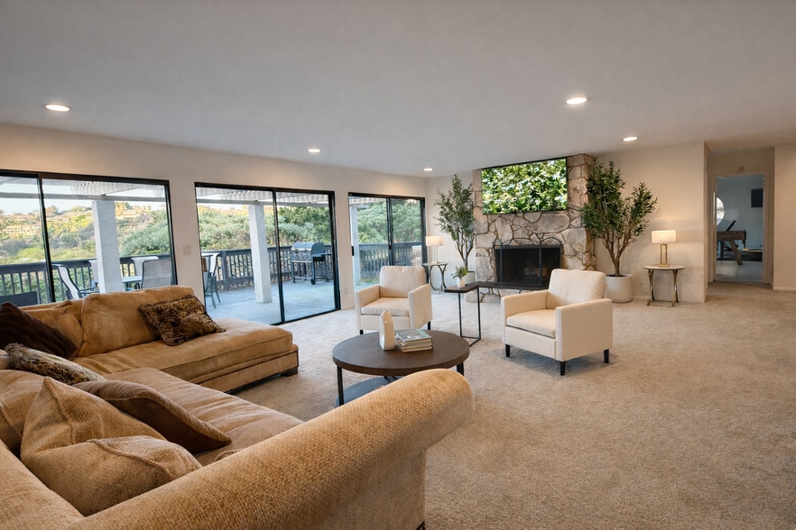 Building Photo - 7774 Via Capri