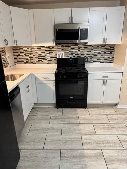 Building Photo - 8830 Piney Branch Rd