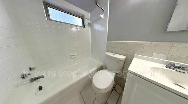 Building Photo - 972 San Christopher Dr