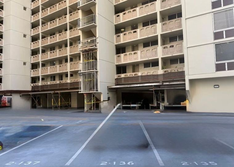 Building Photo - 1717 Ala Wai Blvd