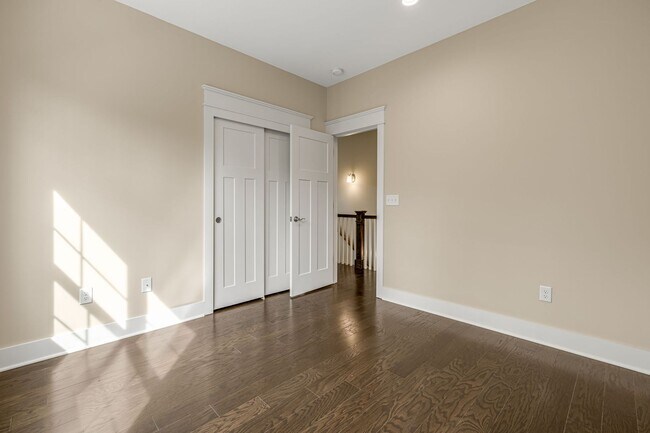 Building Photo - Stunning 3-Bedroom Townhome in Black Mountain's Sweet Birch Commons