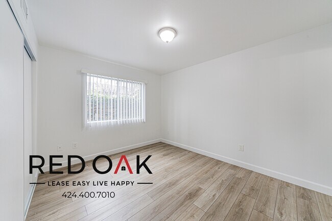 Building Photo - 6928 Agnes Ave