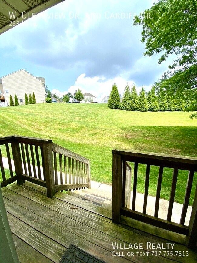 Building Photo - 51 W Clearview Dr