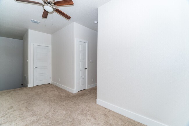 Building Photo - BEAUTIFUL PALLATIUM VILLAS 2-BEDROOM