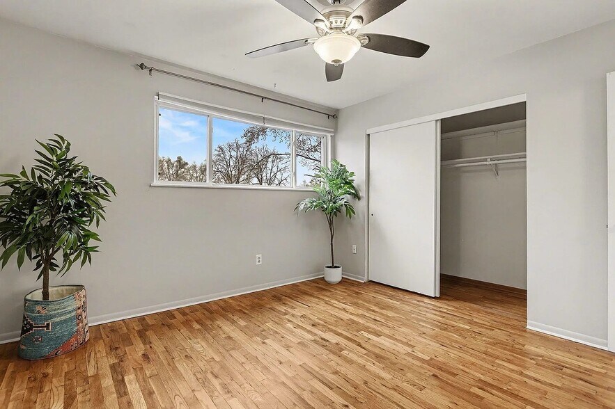 Building Photo - 709 Garland Cir