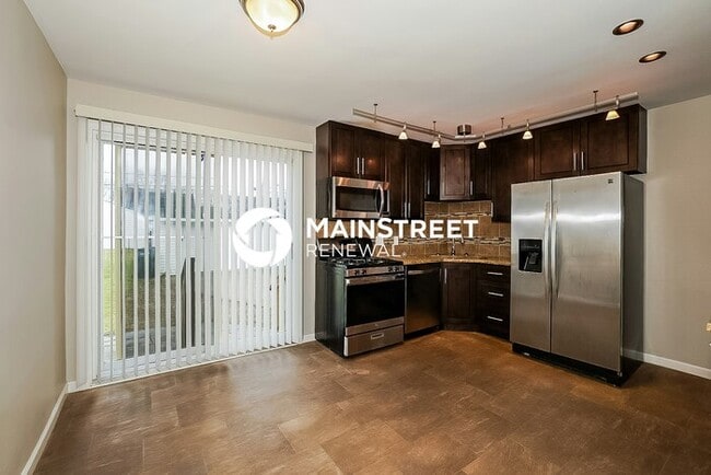 Building Photo - 3 Bedroom Pet-Friendly Home in CLEVELAND, ...