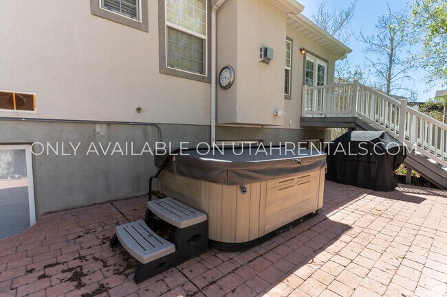 Building Photo - 1138 S 600 W