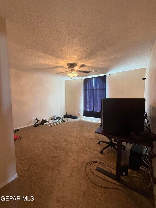 Building Photo - 12869 Little Misty Ln