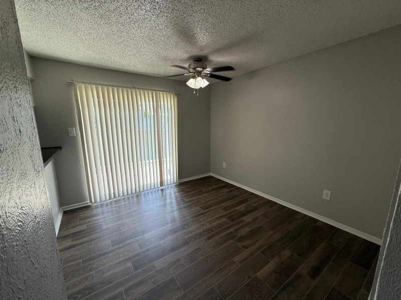 Building Photo - 3203 W Walnut Hill Ln