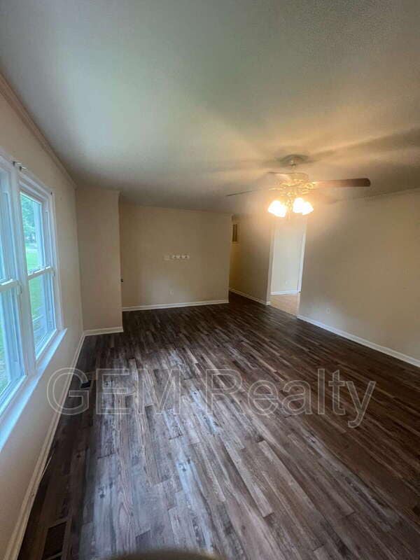 Building Photo - 607 Casey Pl