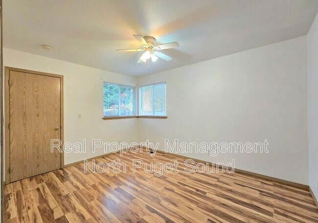 Building Photo - 5224 102nd Pl NE