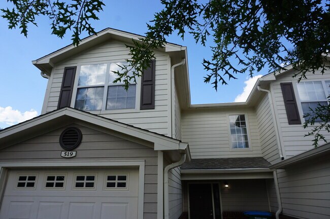 Building Photo - 519 Wingspan Way
