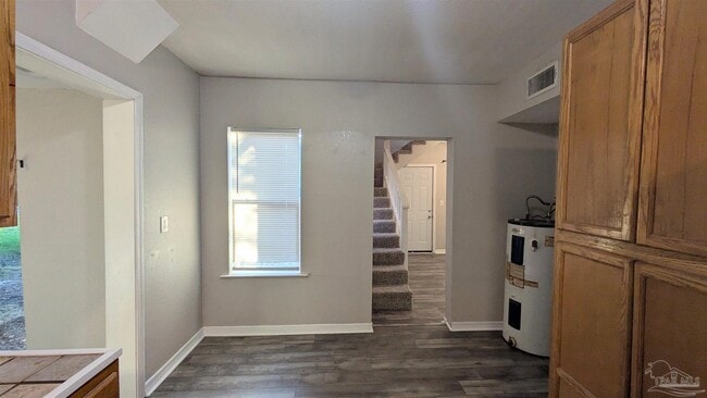 Building Photo - 3500 W Cervantes St
