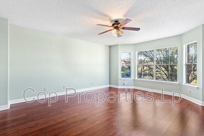Building Photo - 18607 Redriver Trail