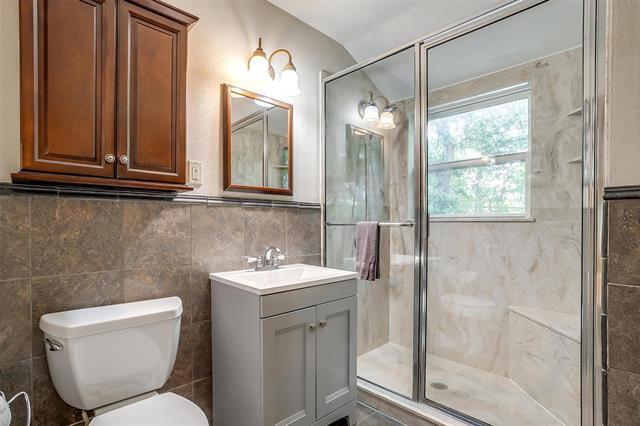 Building Photo - 1505 N Riverside Dr