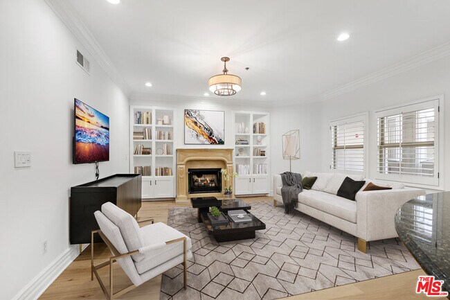 Building Photo - 850 Croft Ave