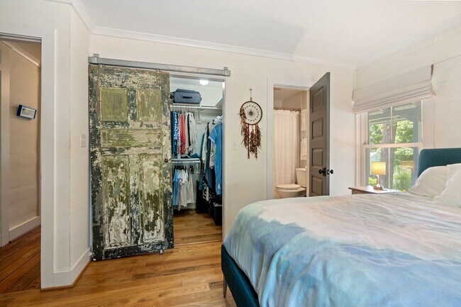 Building Photo - Park Flex Stays-MID-TERM RENTAL ONLY-Fully...