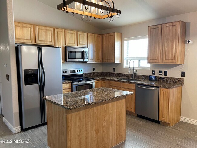 Building Photo - 8373 S Egyptian Dr