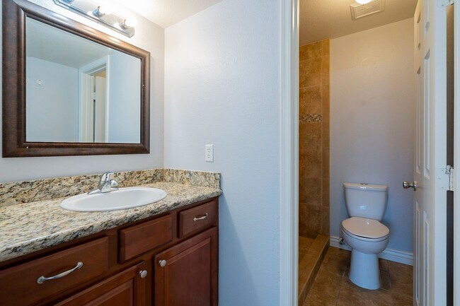 Building Photo - Ready to Move In - Two Bedrooms!