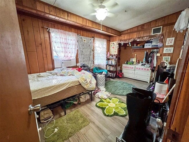 Building Photo - 630 NW 36th St