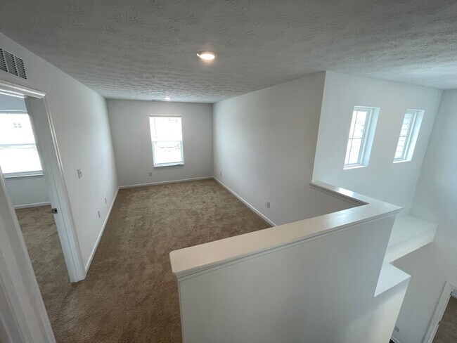 Building Photo - East Jefferson County New Home For Rent