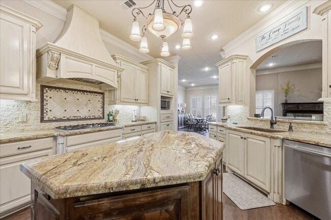 Building Photo - 6470 Claybourn Dr