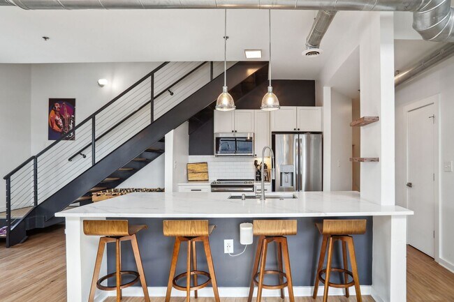 Building Photo - Atlantic Station Luxury