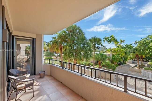 Building Photo - 151 Crandon Blvd