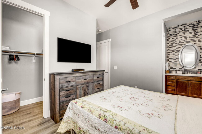 Building Photo - 2958 Saddle Peak Dr