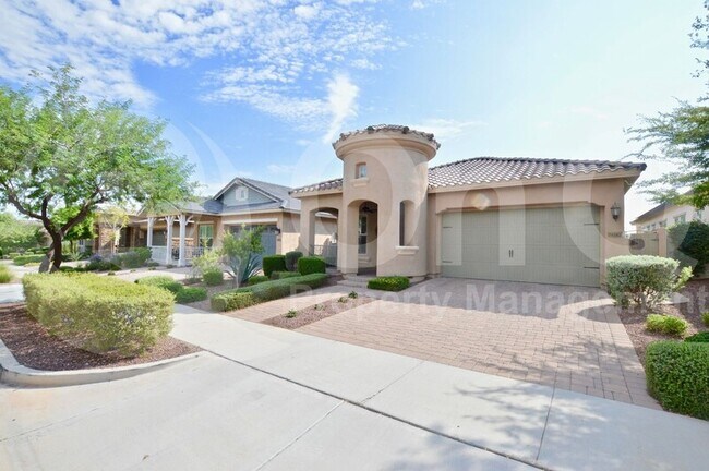 Building Photo - 20565 W Nelson Pl